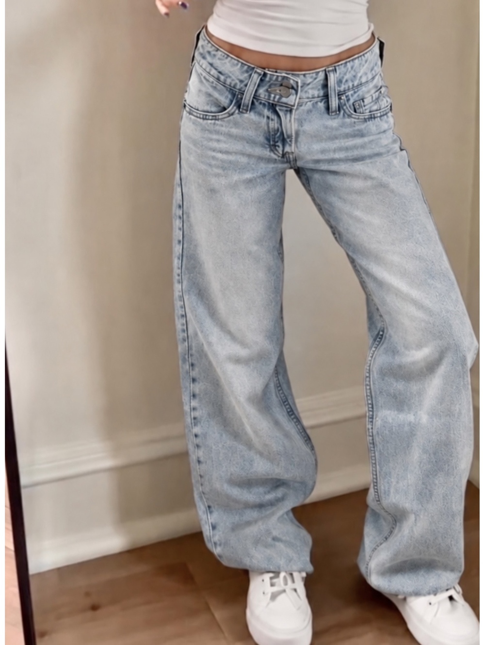 Levis Superlow Jeans Size W29 L32 Low Rise Baggy Straight Denim light wash
